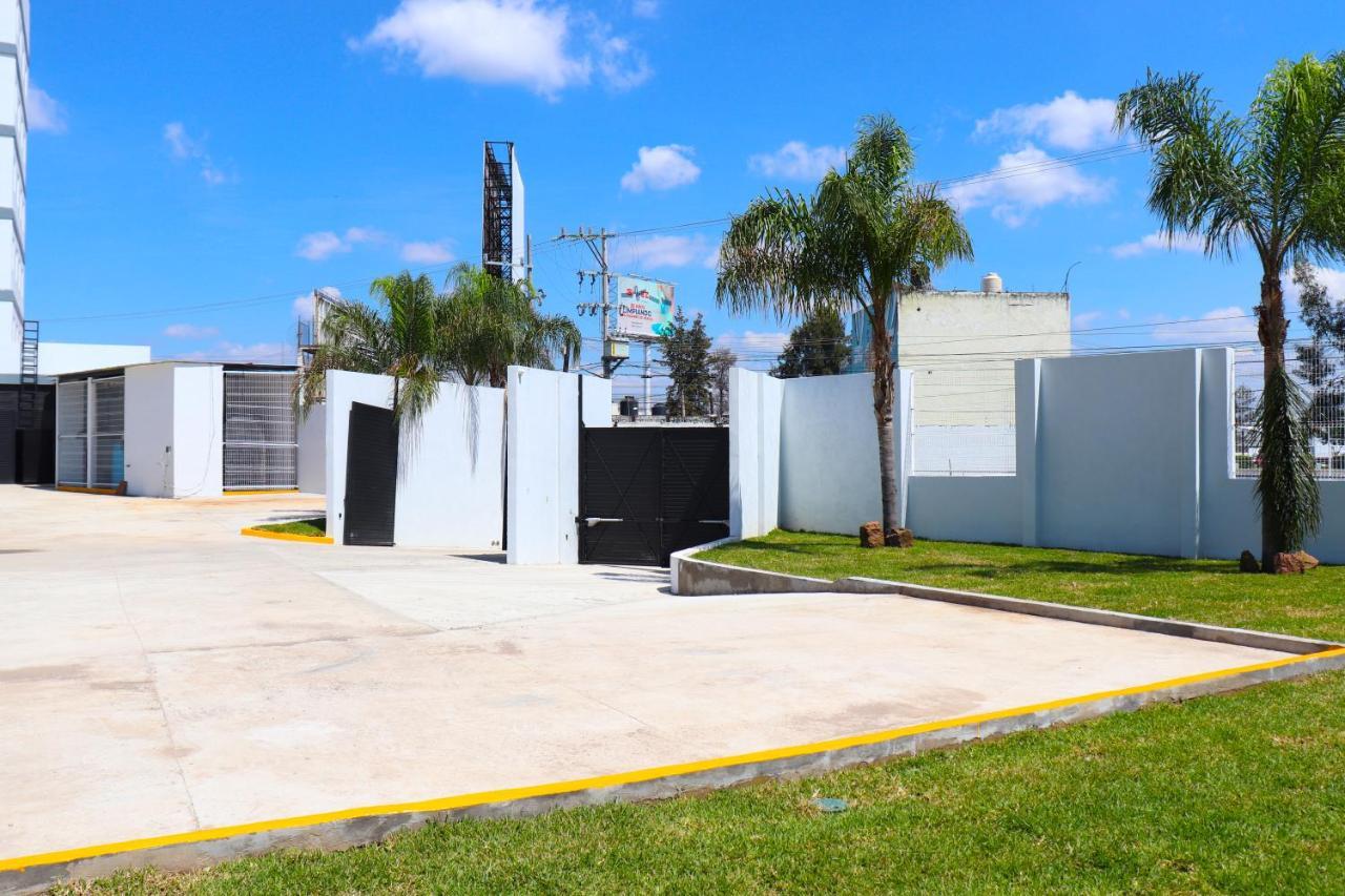 Hotel Bugari Aeropuerto Guadalajara Las Pintas Exterior foto